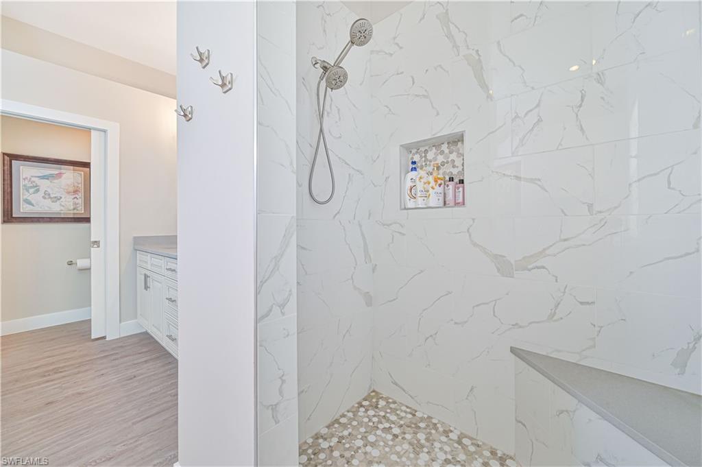 11124 Sea Tropic Ln Property Photo 20
