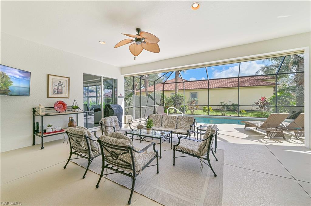 11124 Sea Tropic Ln Property Photo 31
