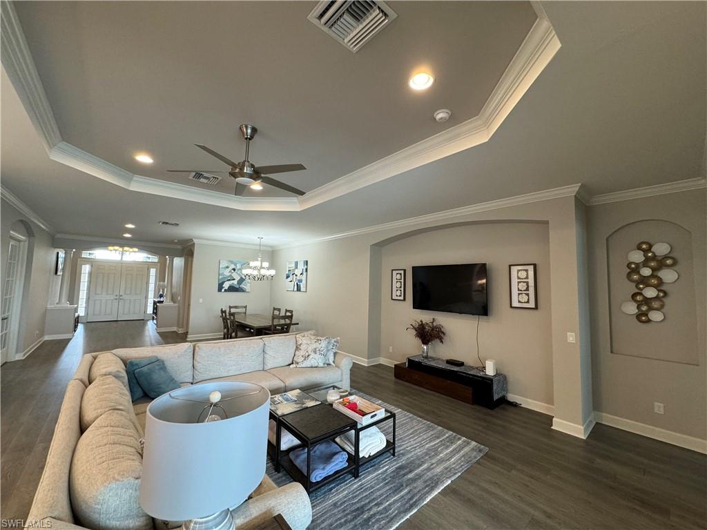 9408 Rapallo St Property Photo 15