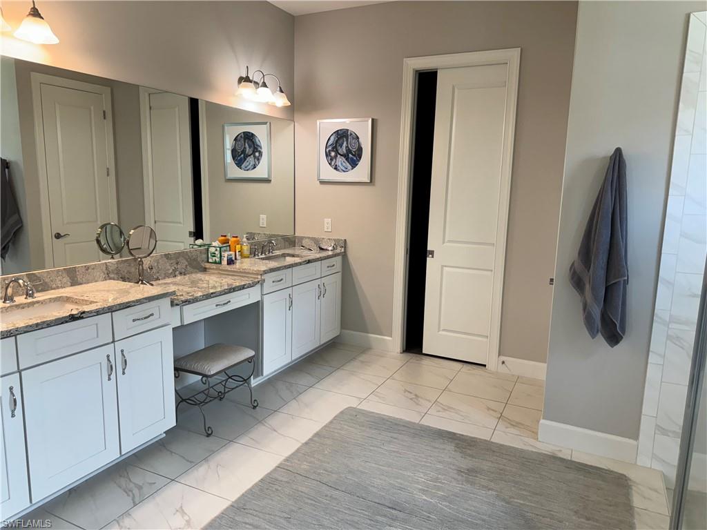 9408 Rapallo St Property Photo 33