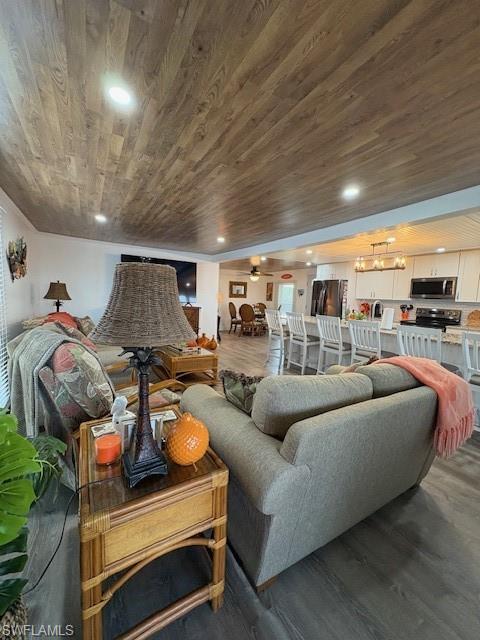 5517 Sir Walter Way Property Photo 7