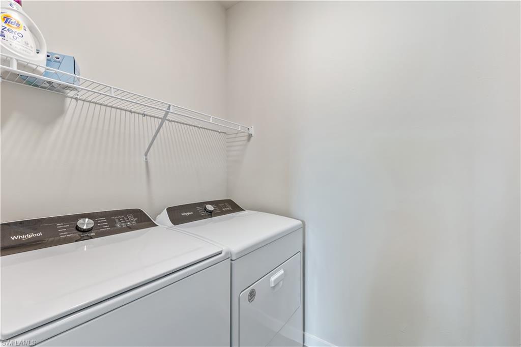 13078 Pembroke Dr Property Photo 17