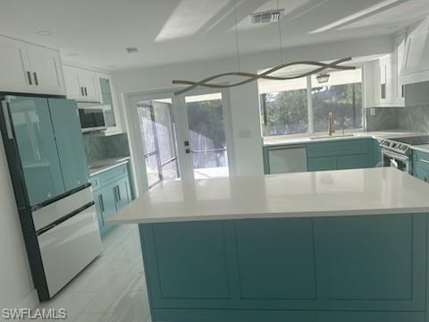 4291 Orange Grove Blvd Property Photo 6