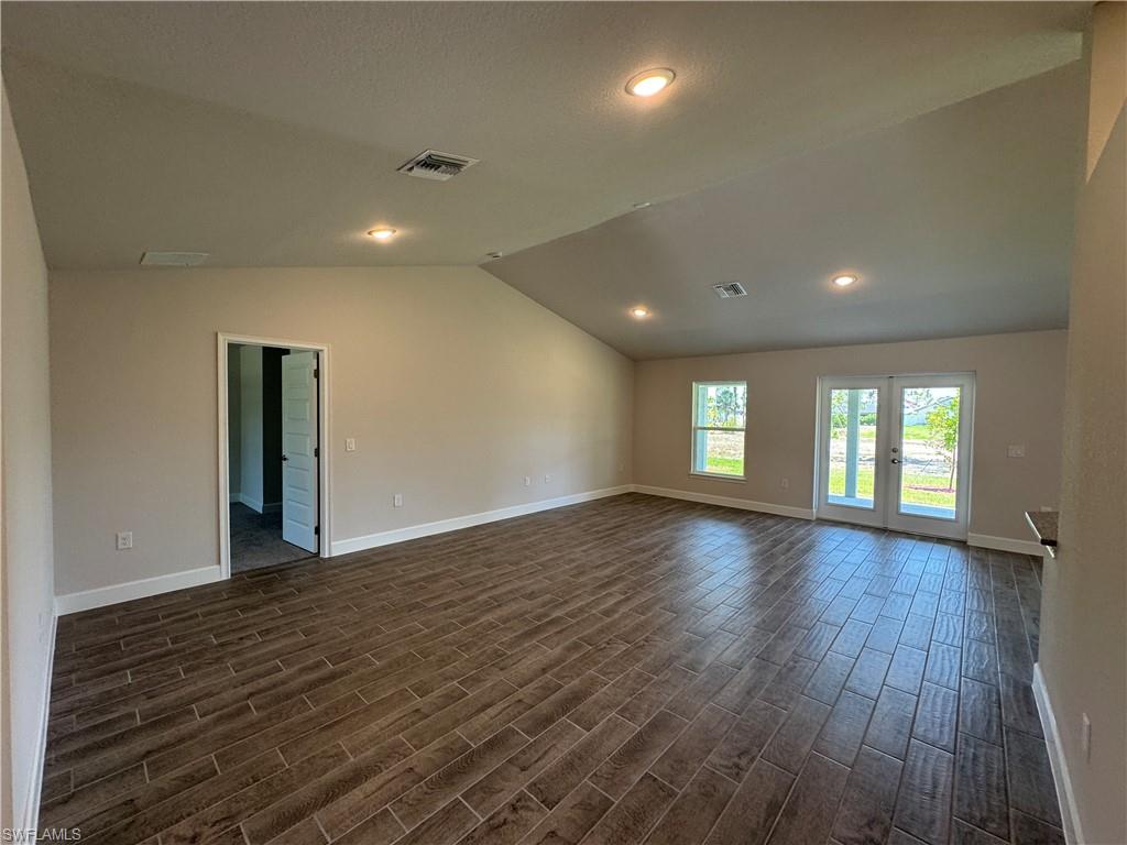 2324 Jacaranda Pkwy W Property Photo 7