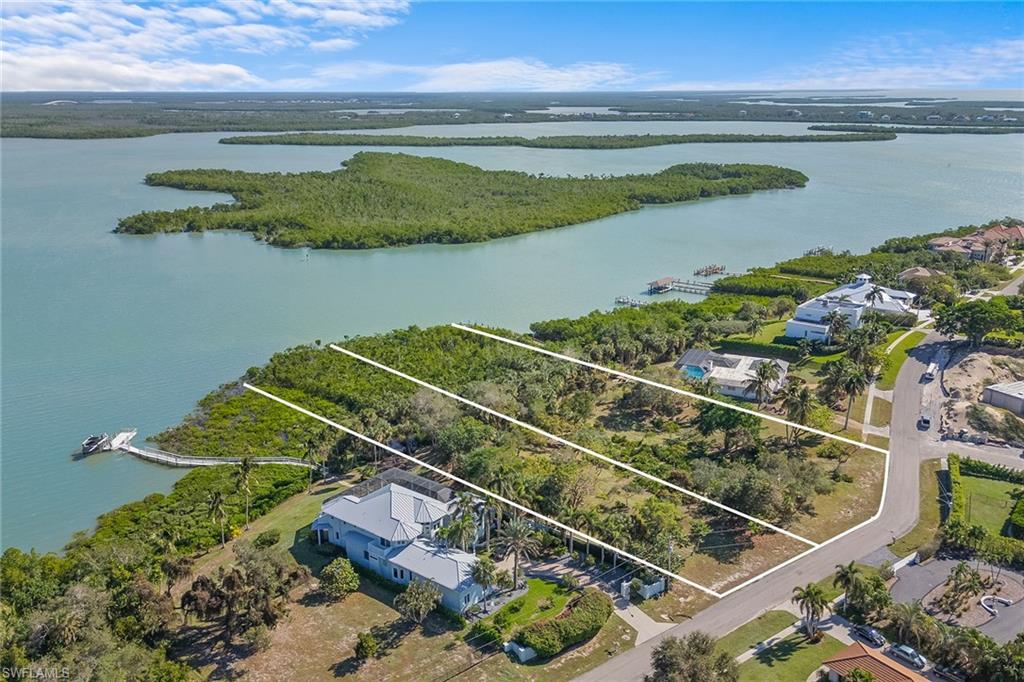 849 Caxambas Dr Property Photo 7
