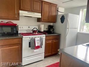 12620 Kenwood Ln # D Property Photo 9