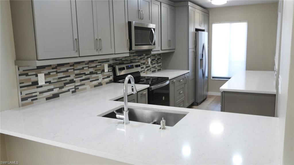 15140 Riverbend Blvd # 505 Property Photo 3