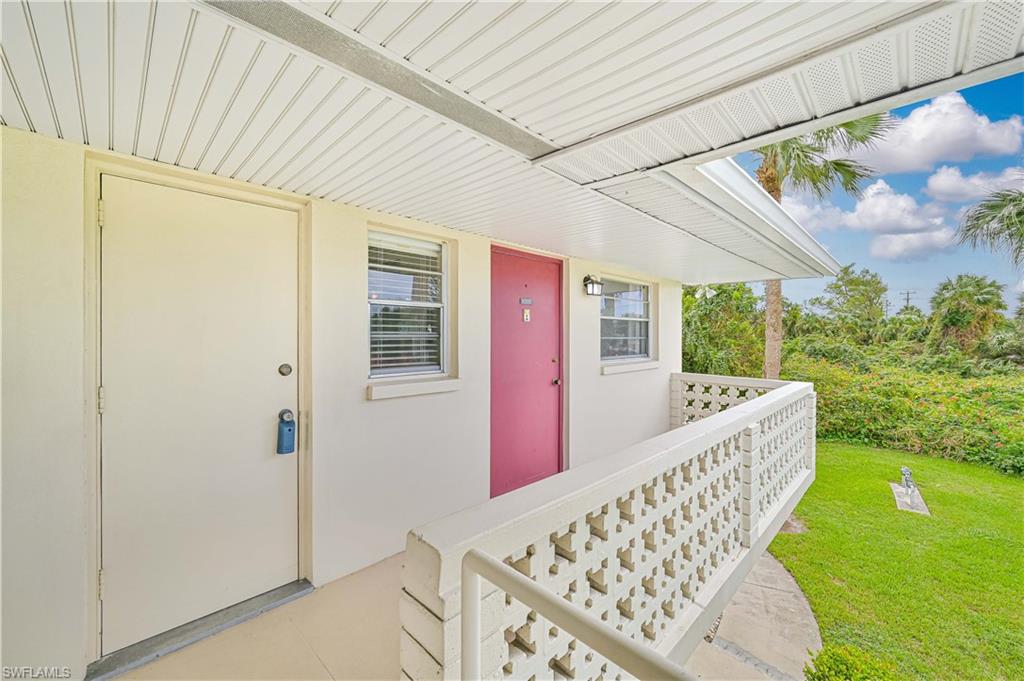 1016 Tropic Ter Property Photo 8