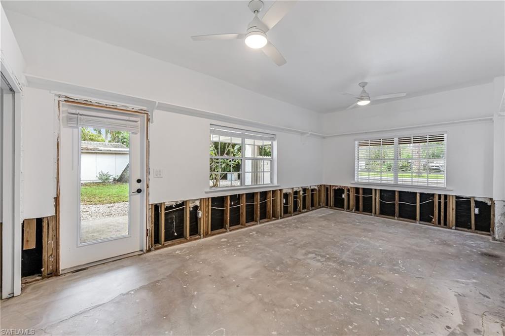 2472 Harbor Rd Property Photo 19