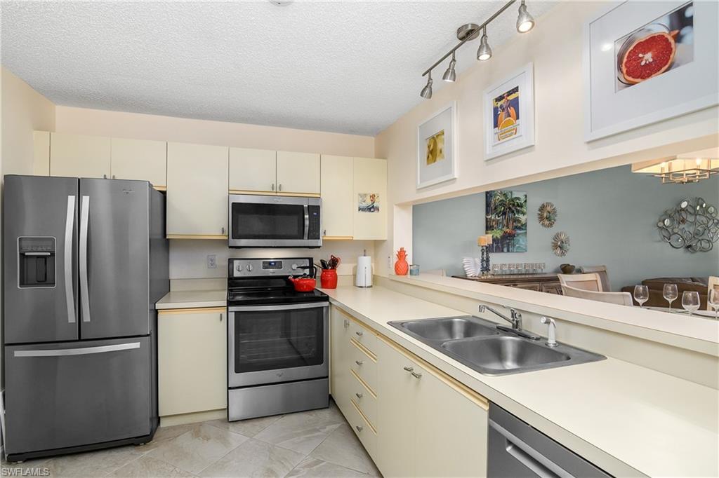 3655 Amberly Cir # A108 Property Photo 20