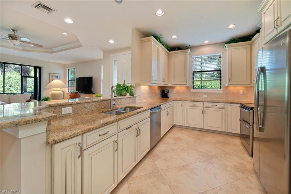 8757 Bellano Ct # 104 Property Photo 9