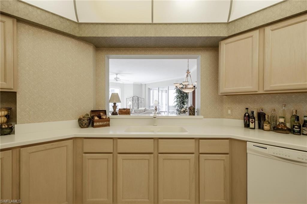 4191 Bay Beach Ln 253 Property Photo 13
