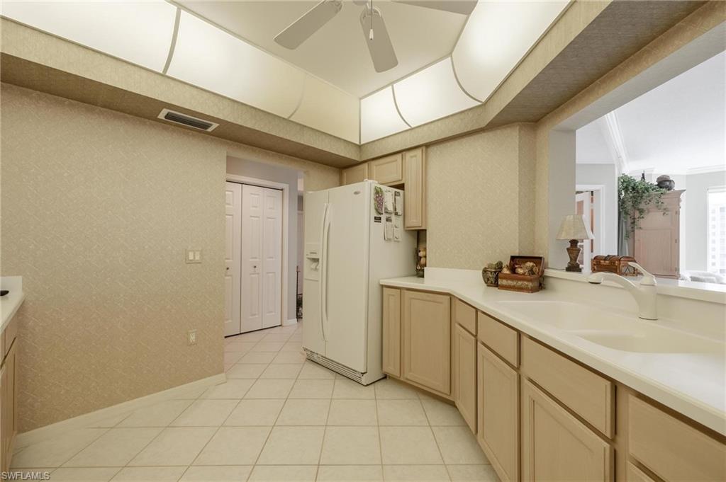4191 Bay Beach Ln 253 Property Photo 14