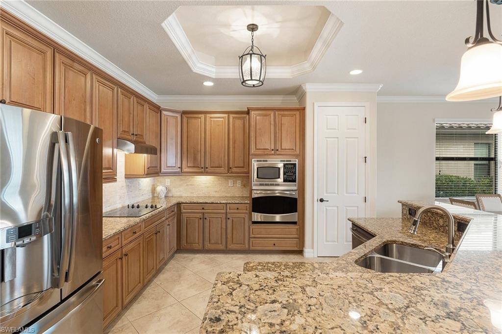 12574 Fenhurst Way Property Photo 3