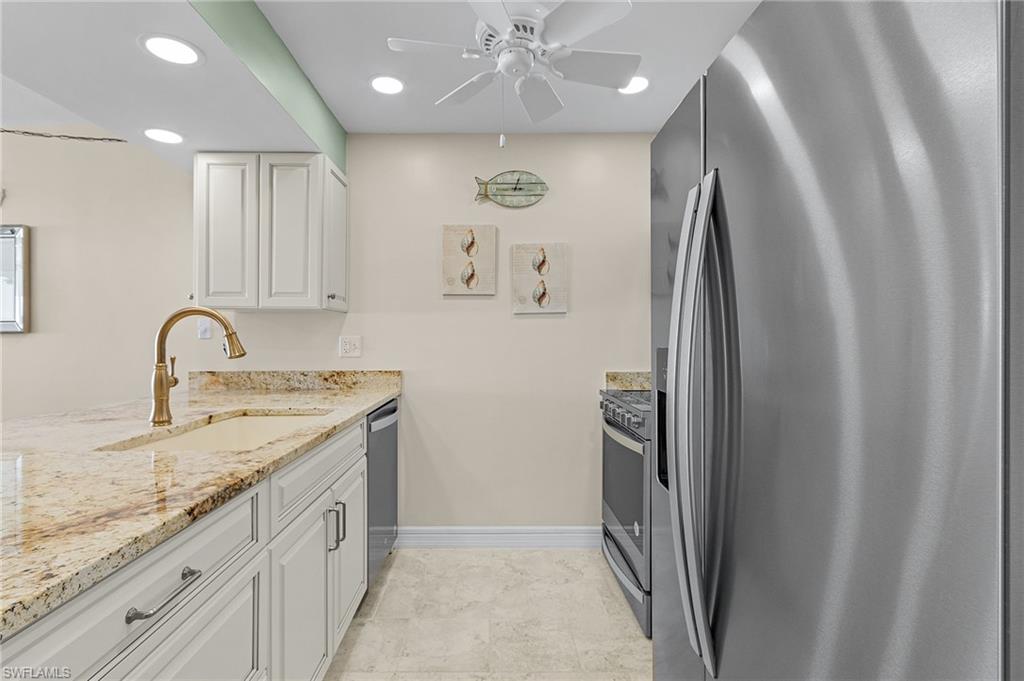 26340 Hickory Blvd # 403 Property Photo 4