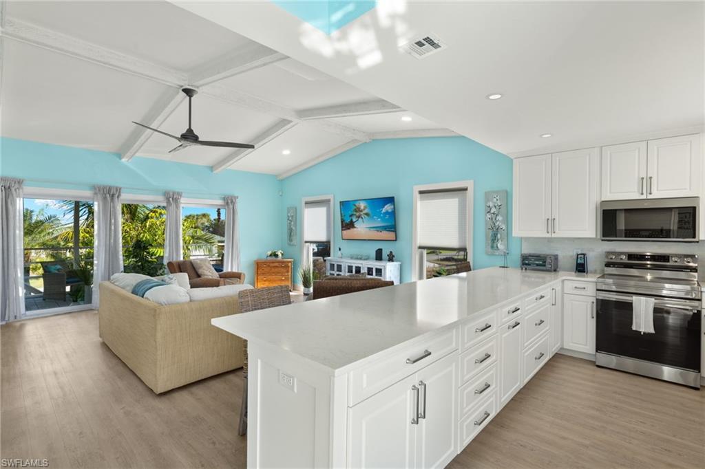 1046 Sand Castle Rd Property Photo 1