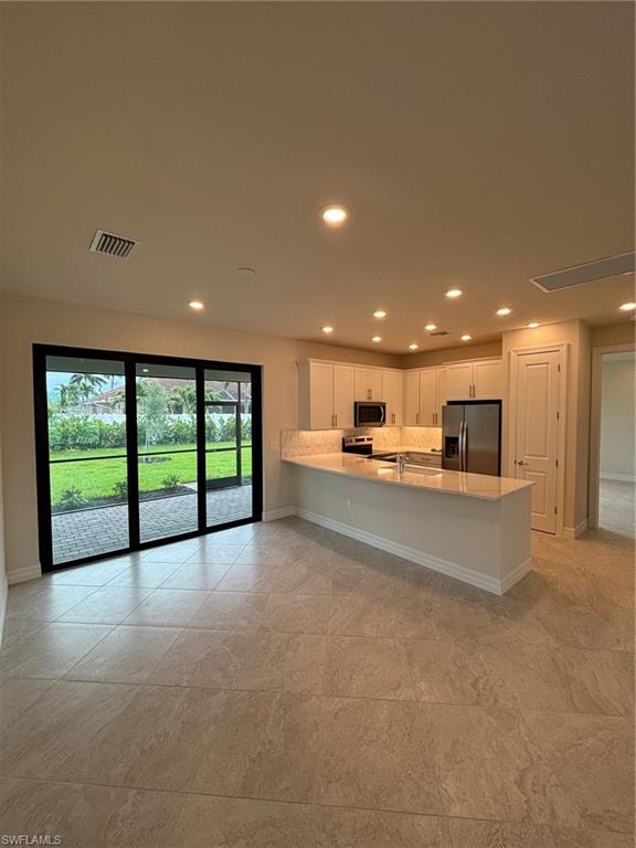 2113 Academy Blvd Property Photo 3