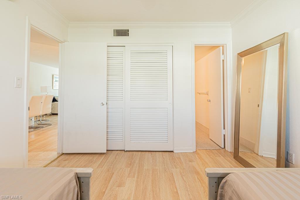 72 7th St S # 203 Property Photo 20