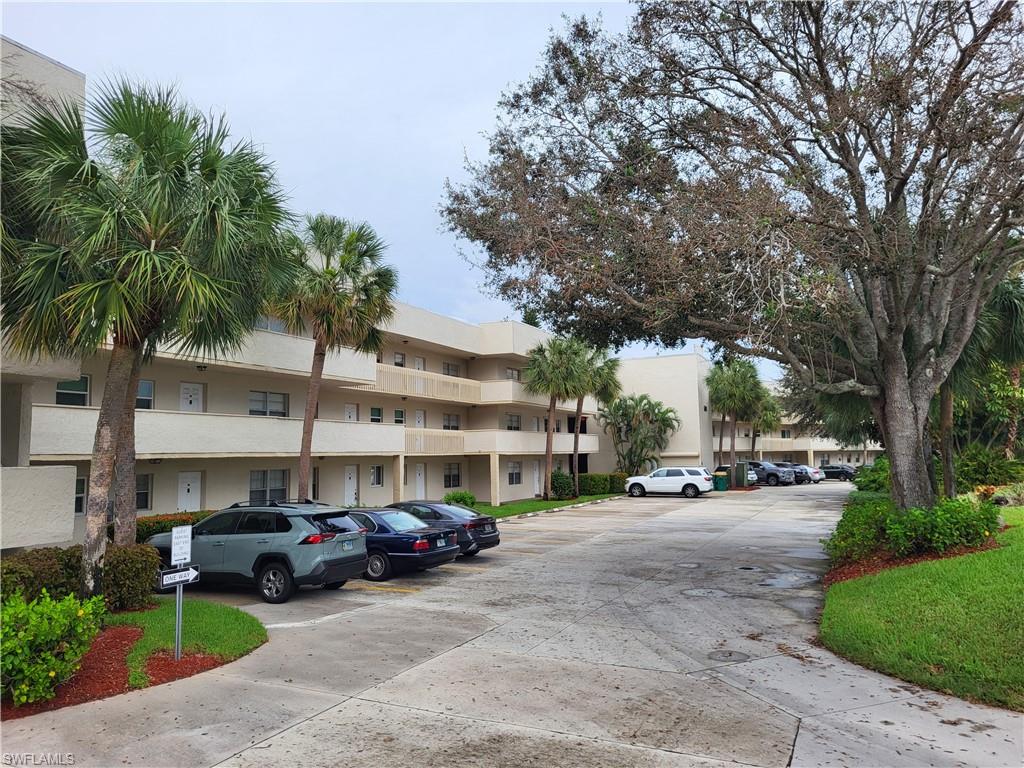 501 Forest Lakes Blvd # 301 Property Photo 4