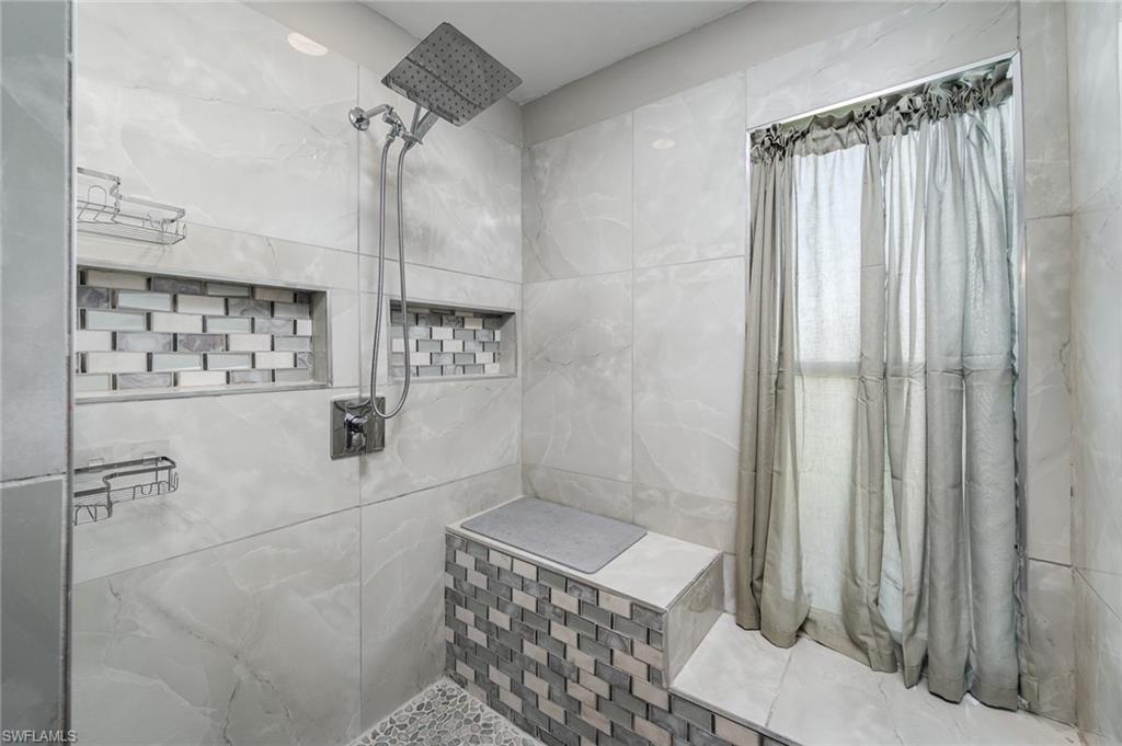4560 Varsity Cir Property Photo 14