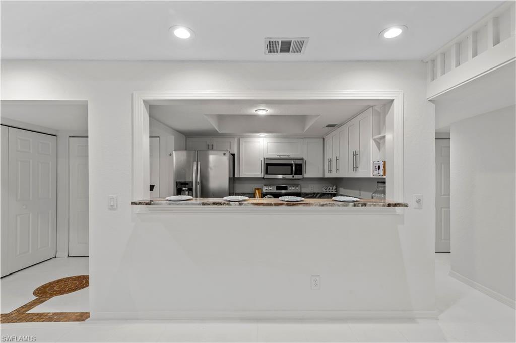 3352 Timberwood Cir Property Photo 16