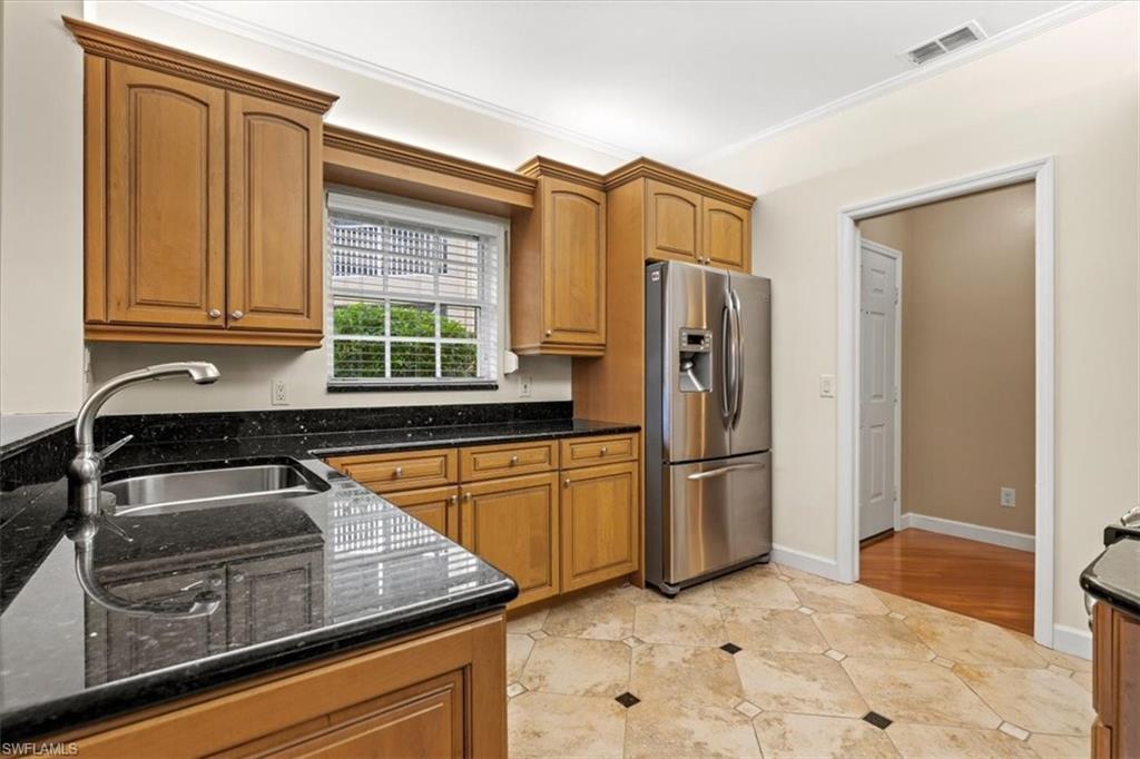 15050 Lakeside View Dr # 1003 Property Photo 6