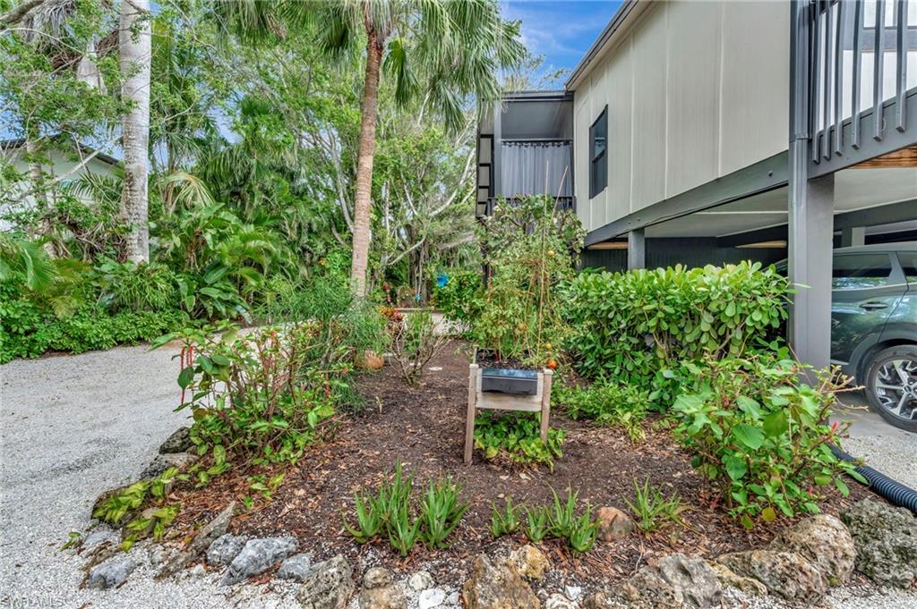 2511 Estey Ave # E4 Property Photo 31