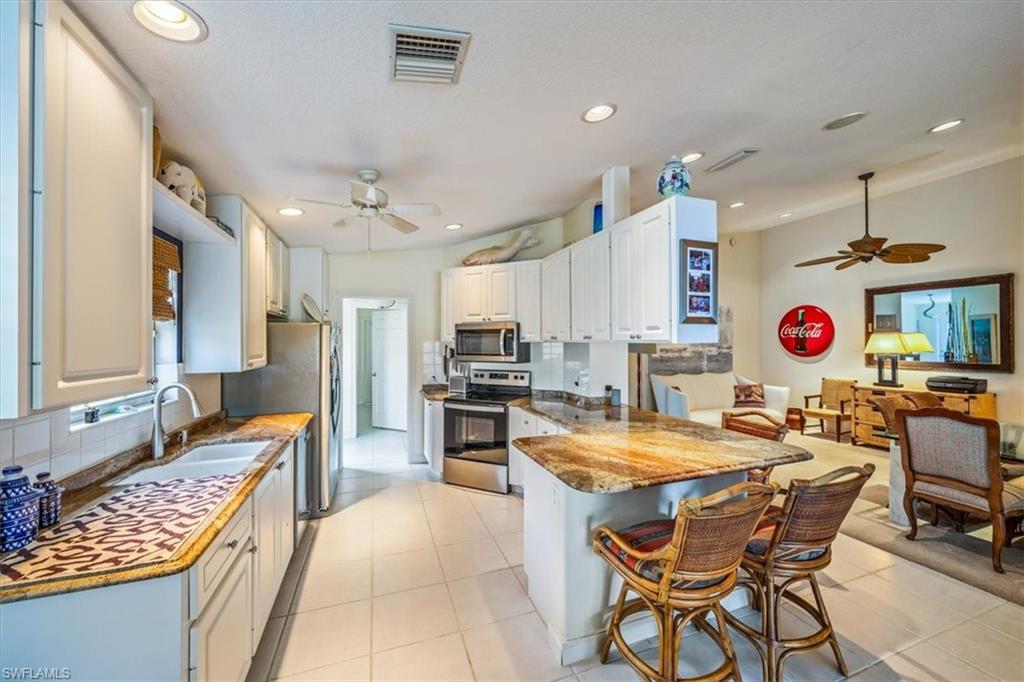 14737 Ferrara Ct Property Photo 4