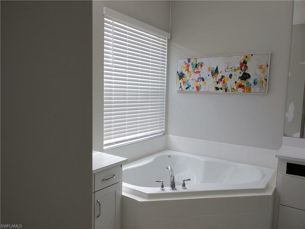 11620 Meadowrun Cir Property Photo 12