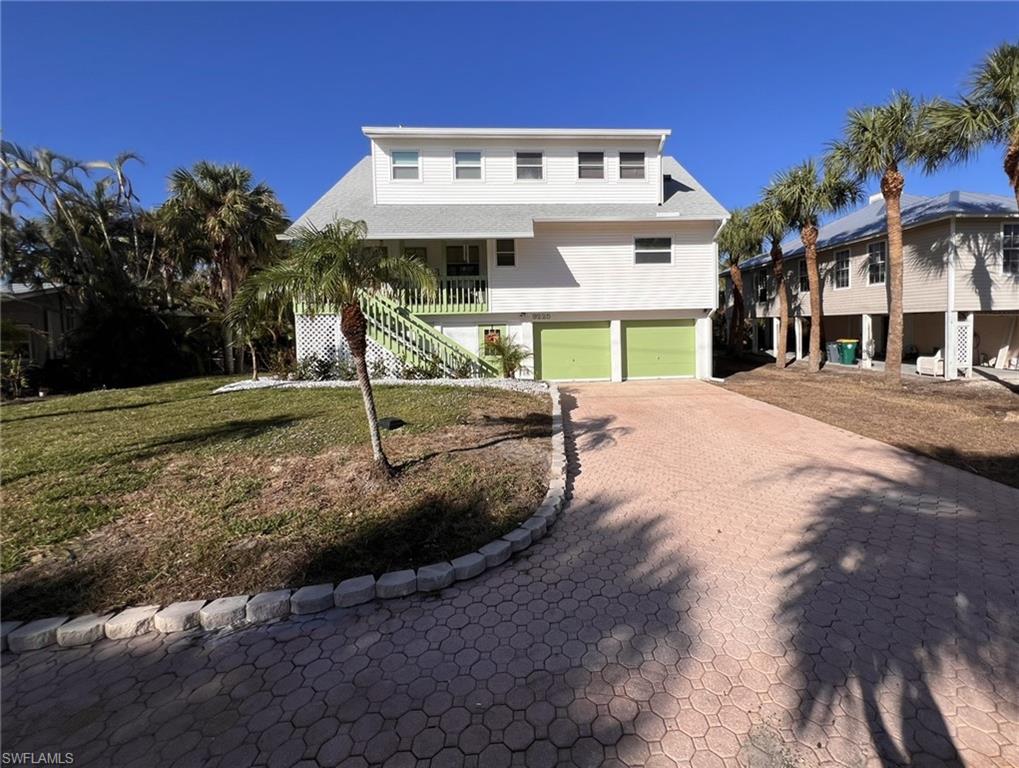 9225 Dimmick Dr Property Photo 3