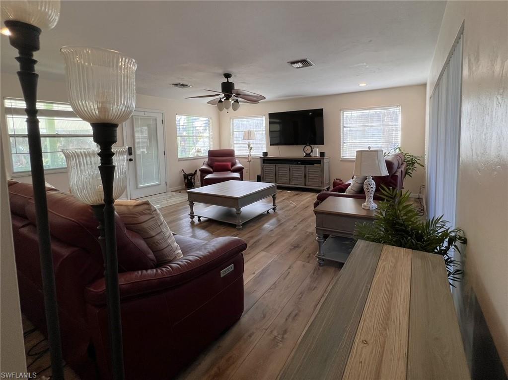 9225 Dimmick Dr Property Photo 13
