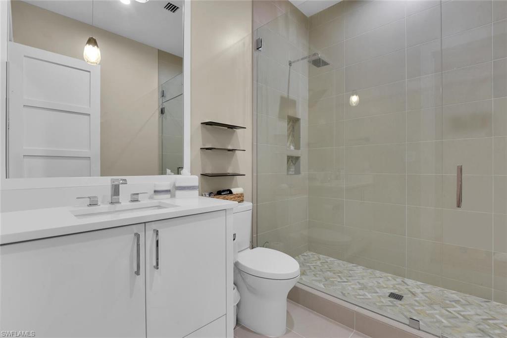 201 8th St S # 311 Property Photo 14