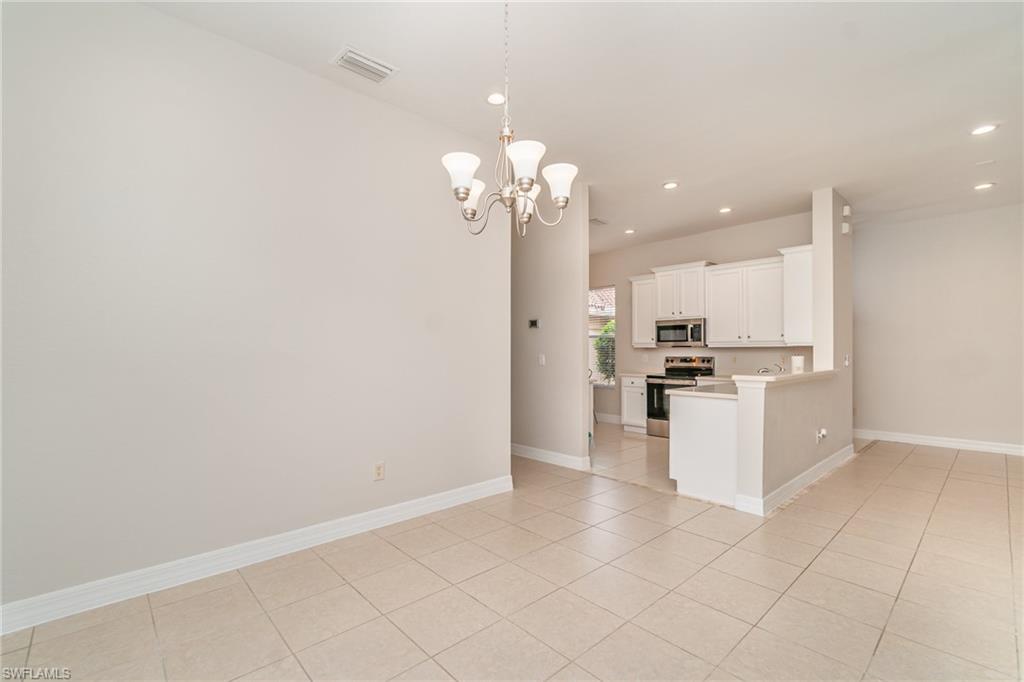 10427 Carolina Willow Dr Property Photo 10