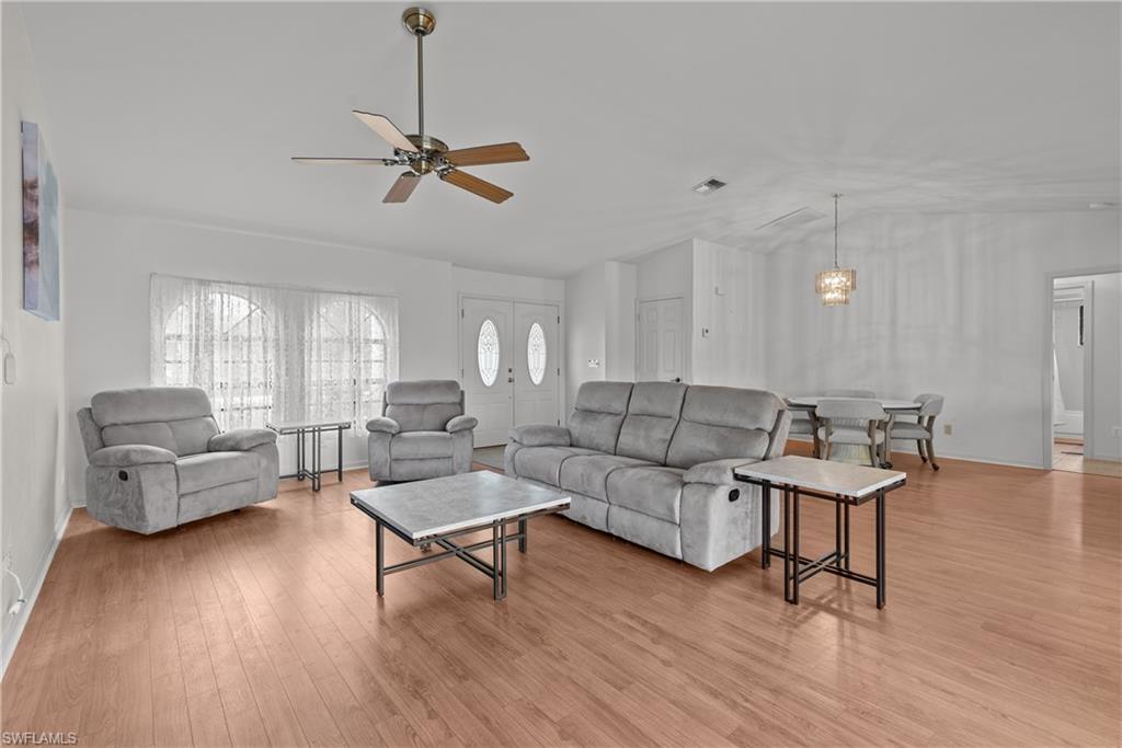 1949 Se 31st St Property Photo 6