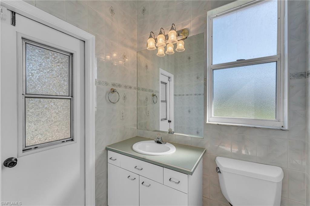11752 Longshore Way W Property Photo 14