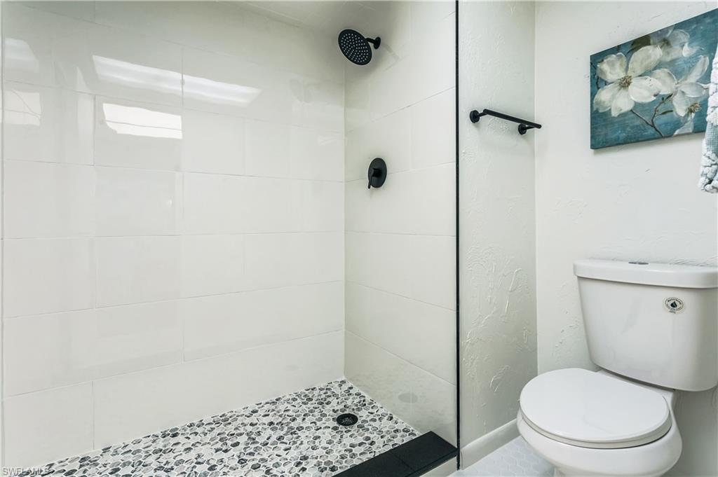 16448 Timberlakes Dr # 202 Property Photo 26