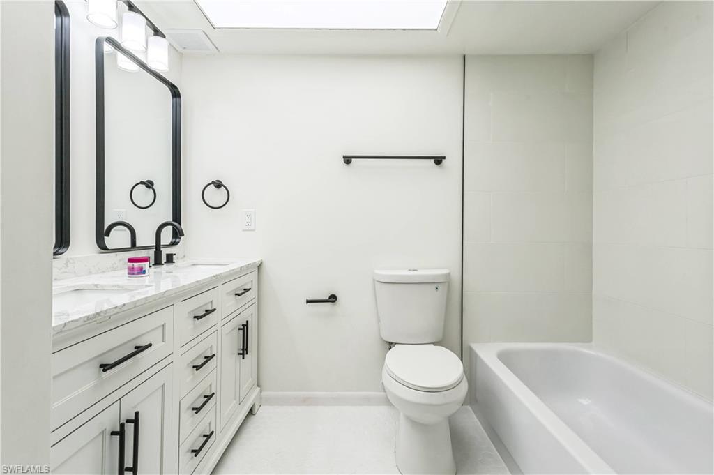 16448 Timberlakes Dr # 202 Property Photo 30
