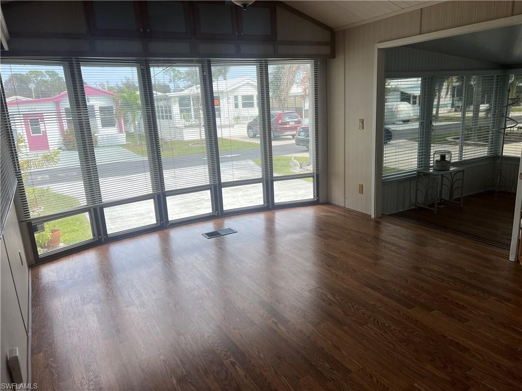 3241 Ott Ln Property Photo 5