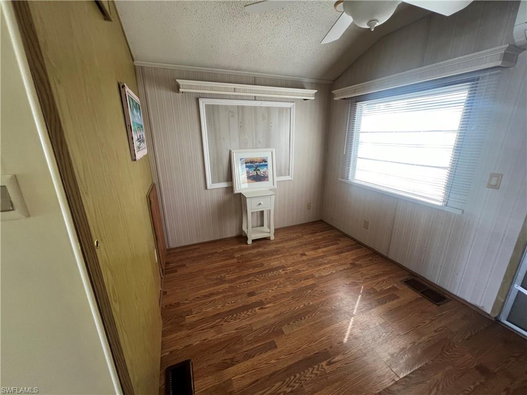 3241 Ott Ln Property Photo 7