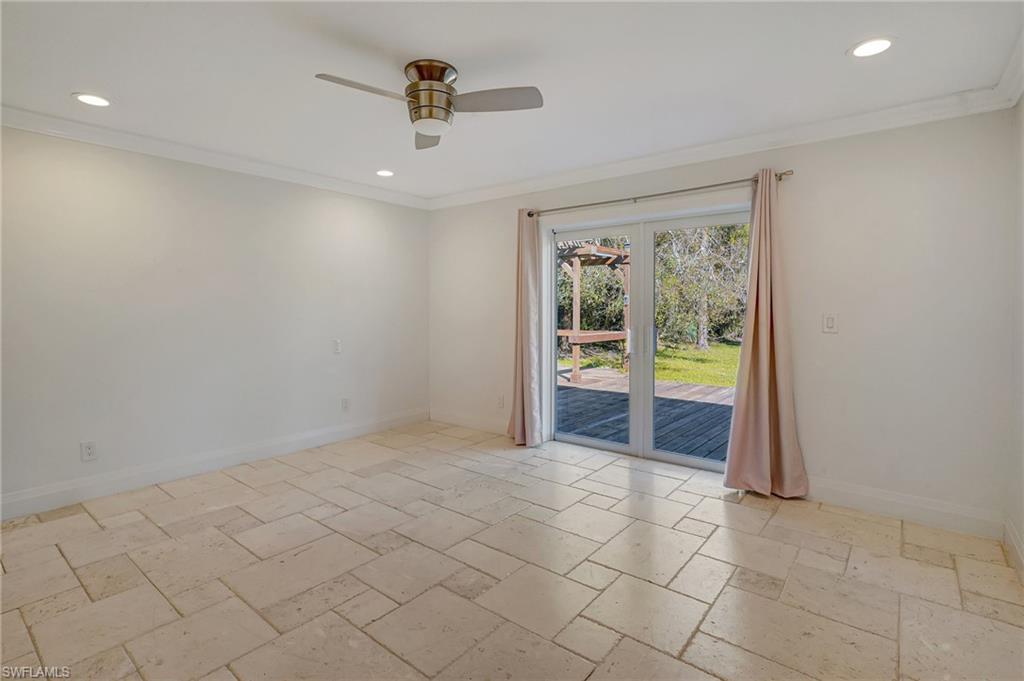 12857 Honeysuckle Rd Property Photo 28
