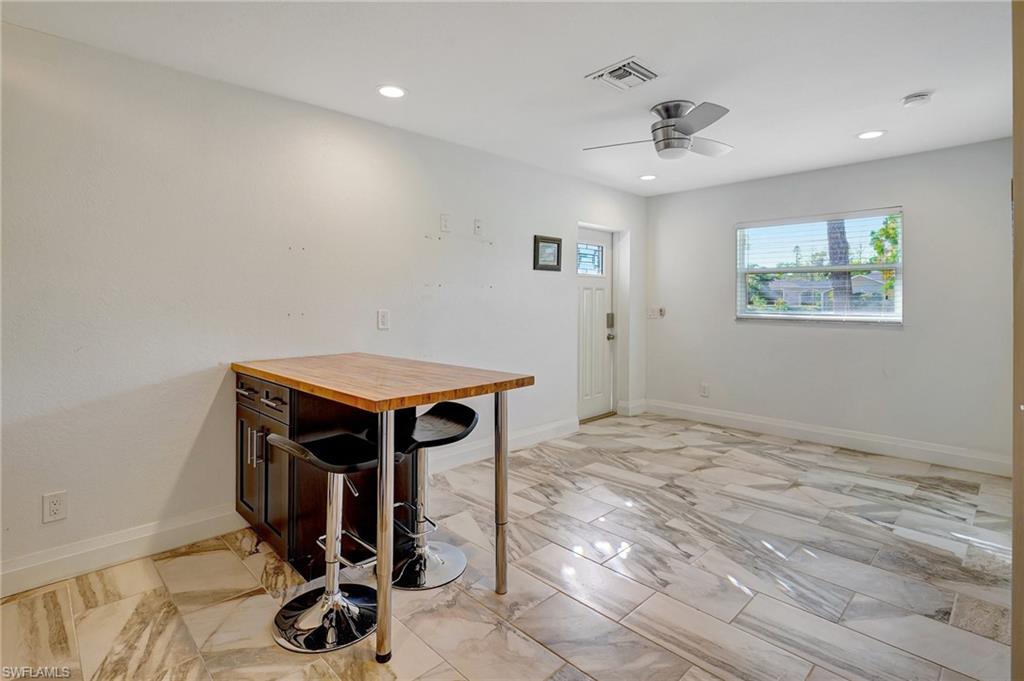 12857 Honeysuckle Rd Property Photo 33