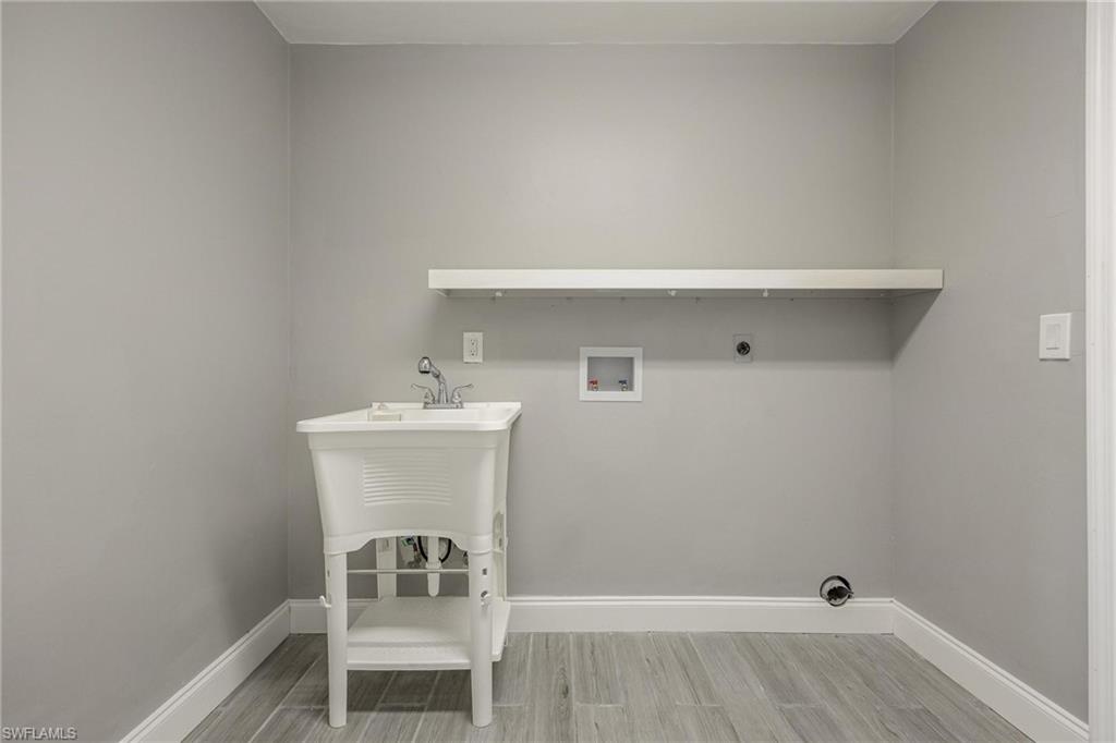 16296 Kelly Woods Dr Property Photo 21