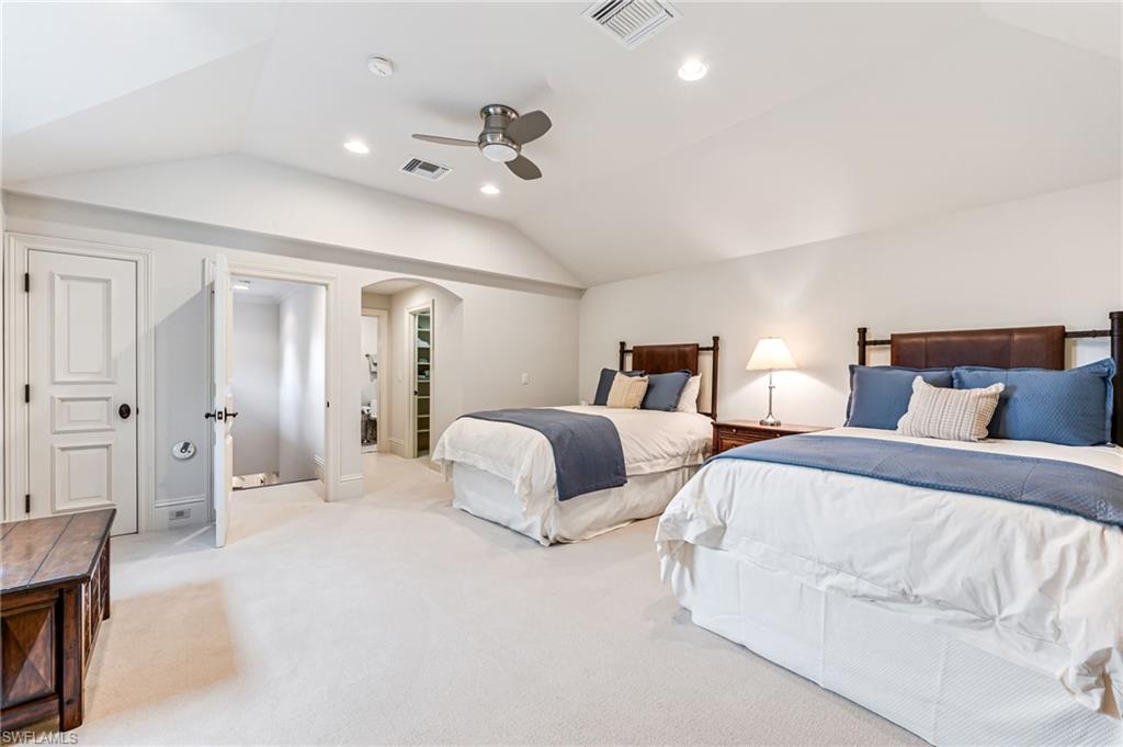 2560 Half Moon Walk Property Photo 28