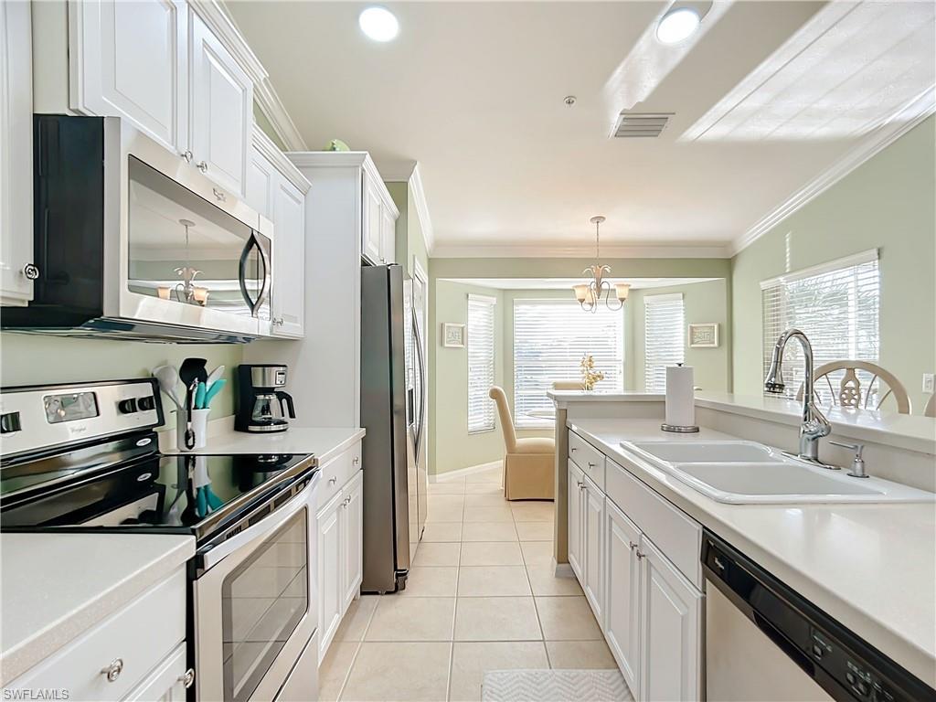 10381 Mcarthur Palm Ln # 2724 Property Photo 4