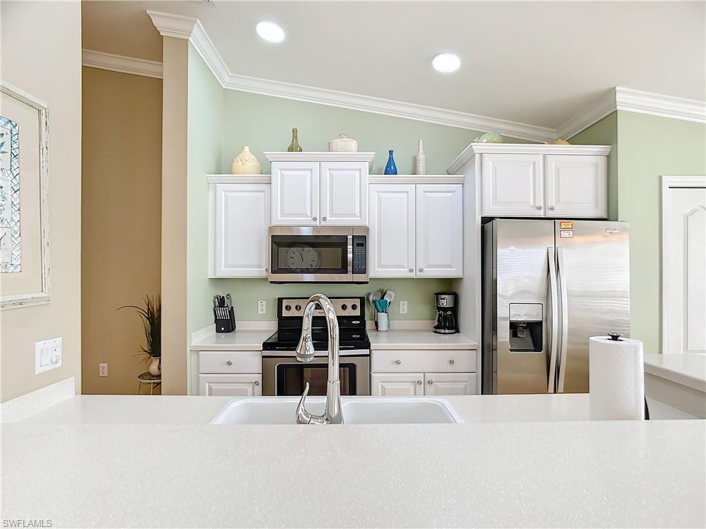 10381 Mcarthur Palm Ln # 2724 Property Photo 7