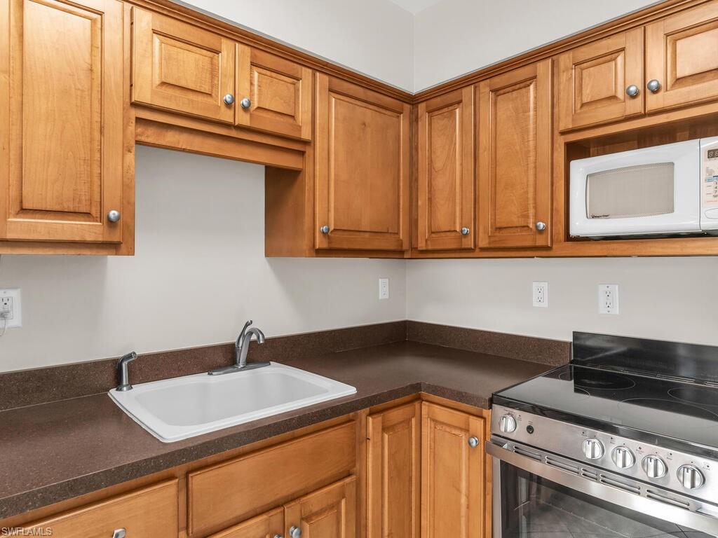 240 N Collier Blvd # 2 Property Photo 11