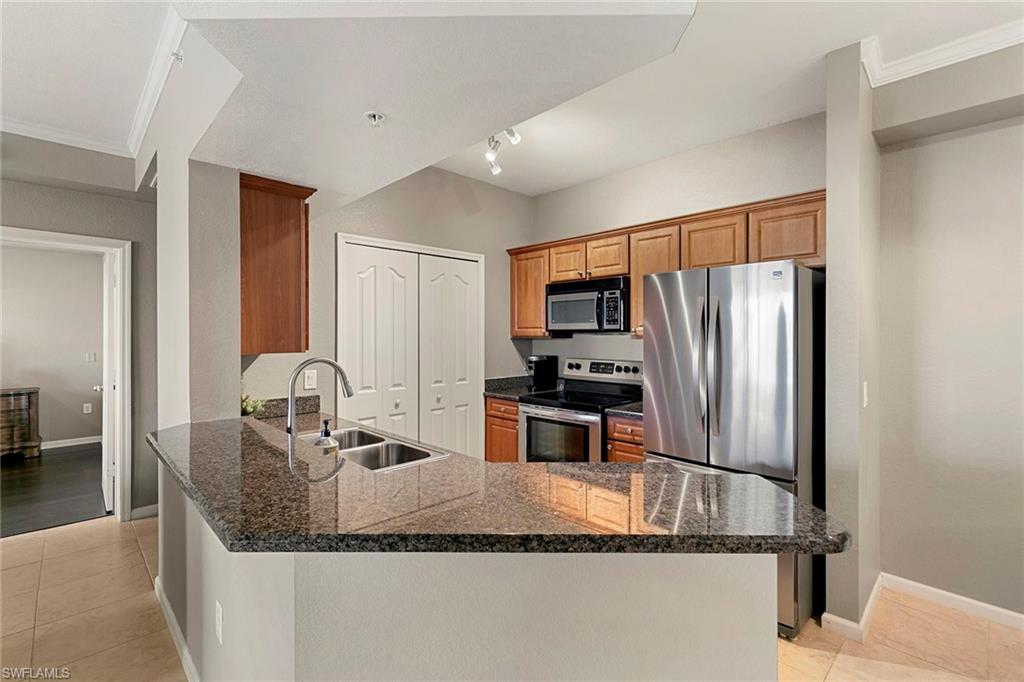 12990 Positano Cir # 204 Property Photo 7