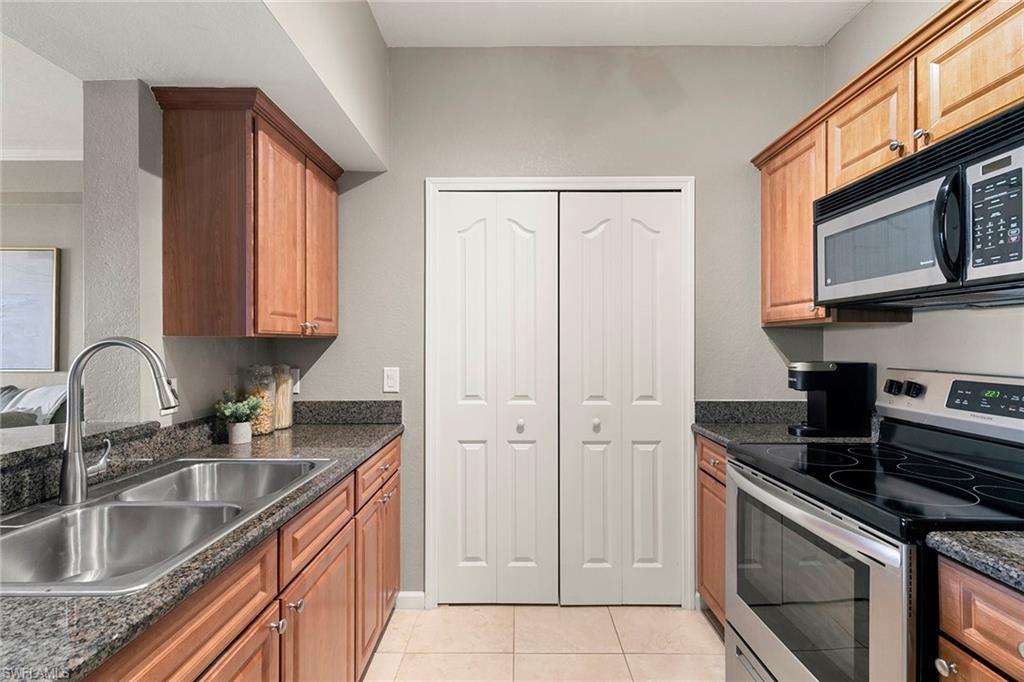 12990 Positano Cir # 204 Property Photo 11