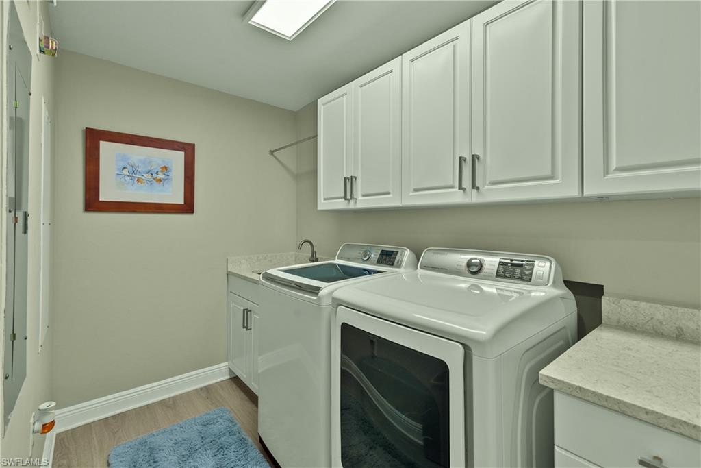 2104 W First St # 902 Property Photo 16