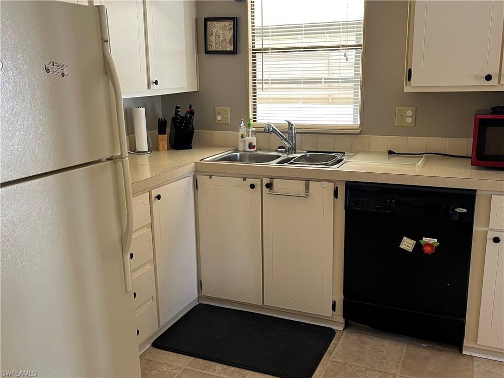 9019 Flamingo Cir Property Photo 6